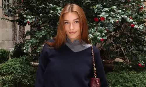 
          Imagem ilustrativa da imagem Sasha sobre crises de ansiedade na adolescência: 'Surtava para ir ao shopping'
          