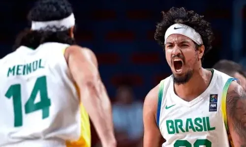 
          Imagem ilustrativa da imagem Seleção masculina de basquete bate Montenegro e estreia com vitória no Pré-Olímpico
          