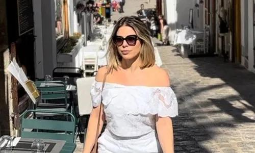 
          Imagem ilustrativa da imagem Sheila Mello é diagnosticada com pneumonia e alerta seguidores
          