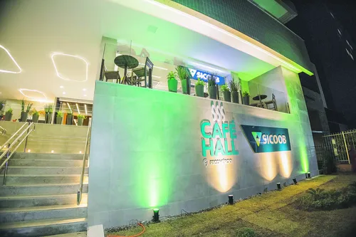 
          Imagem ilustrativa da imagem Sicoob celebra 35 anos no Estado
          