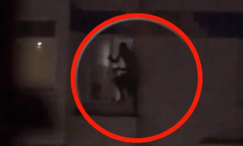 
          Imagem ilustrativa da imagem Suspeito escala prédio e quase invade apartamento em Itaparica
          