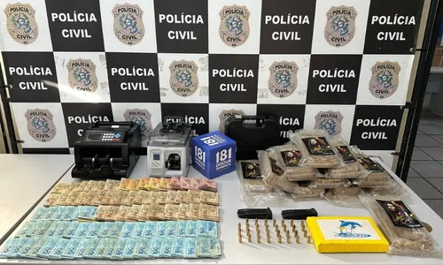 
          Imagem ilustrativa da imagem Traficante preso e 11 kg de crack apreendidos em apartamento de luxo em Vila Velha
          