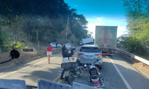 
          Imagem ilustrativa da imagem Acidente envolvendo moto e caminhão na BR-259 em Colatina deixa um morto
          