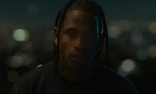 
          Imagem ilustrativa da imagem Travis Scott é preso por embriaguez e invasão de propriedade na Flórida
          