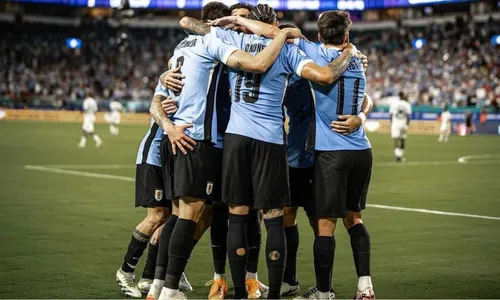 
          Imagem ilustrativa da imagem Uruguai vence Panamá na estreia da Copa América; Estados Unidos passam pela Bolívia
          