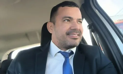 
          Imagem ilustrativa da imagem Vereador da Serra é baleado durante assalto
          