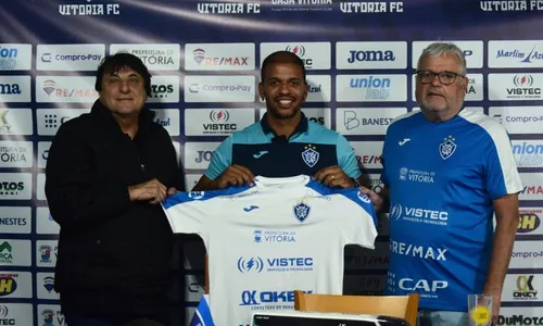 
          Imagem ilustrativa da imagem Vitória apresenta atacante conhecido pela torcida
          