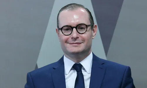 
          Imagem ilustrativa da imagem Zanin suspende por 60 dias decisão que reonerou folha de pagamentos
          