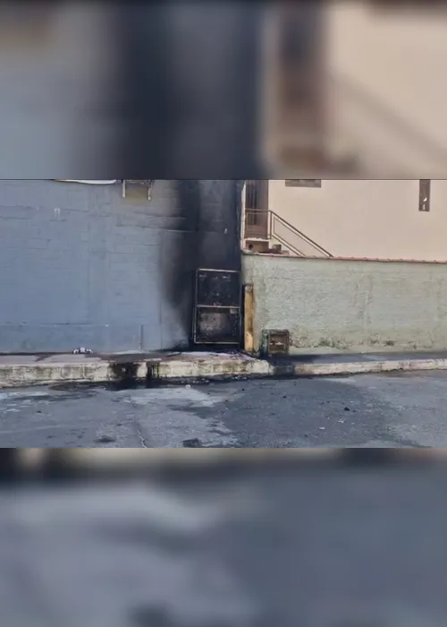 Imagem ilustrativa da imagem Incêndio em padrão de energia de supermercado assusta moradores em Vila Velha