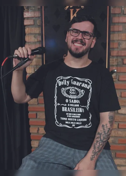 Imagem ilustrativa da imagem Stand-up comedy: reis do riso lotam casas de shows
