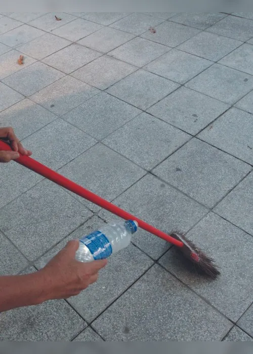 Imagem ilustrativa da imagem Viciados nas ruas: comerciantes têm de pedir licença para abrir suas lojas