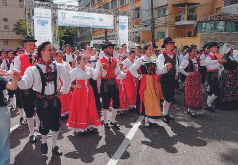 Danças típicas marcam o evento