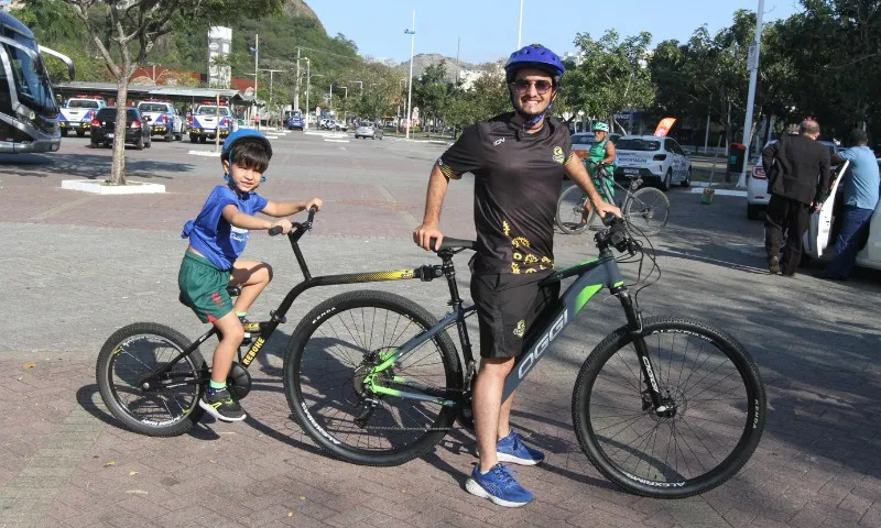 Imagem ilustrativa da imagem Pedalaço da Independência reúne famílias e atletas em passeio de belas paisagens