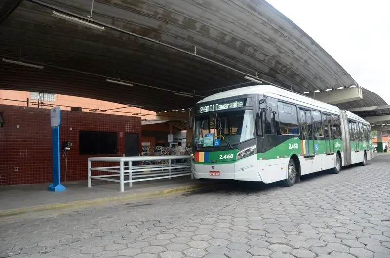 Imagem ilustrativa da imagem Rodoviários já aprovaram indicativo de greve em oito empresas do Grande Recife