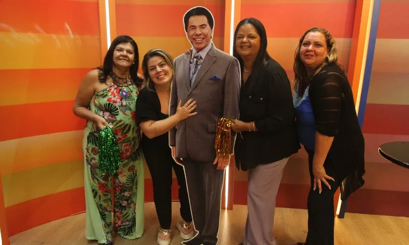 Imagem ilustrativa da imagem “A alegria de Silvio Santos vai nos marcar para sempre”, afirmam fãs