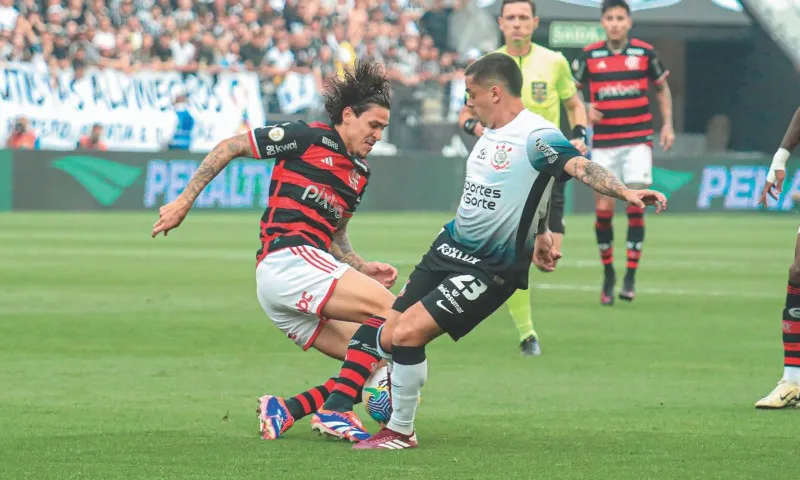 Imagem ilustrativa da imagem Corinthians e Flamengo vivem cabo de guerra por data da semi da Copa do Brasil