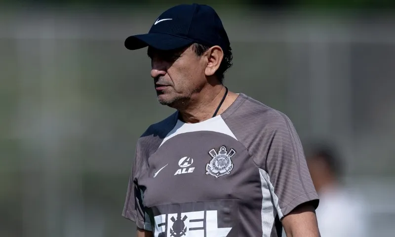 Imagem ilustrativa da imagem Ramón Díaz elogia Corinthians, mas admite a necessidade saber ‘segurar o placar’