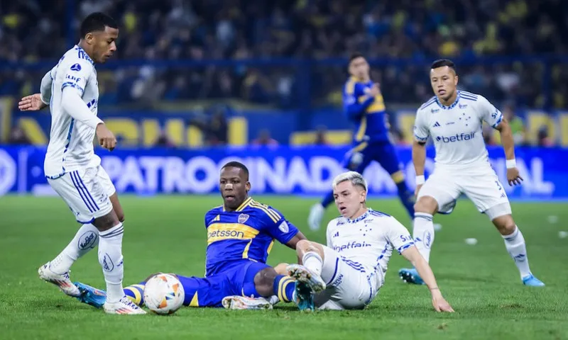 Imagem ilustrativa da imagem Cruzeiro perde para o Boca Juniors em La Bombonera pela Sul-Americana