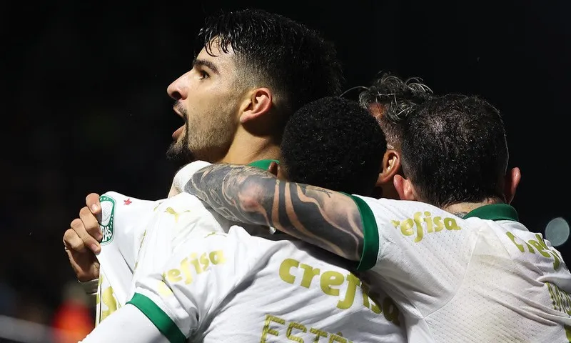 Imagem ilustrativa da imagem Flaco López diz que triunfo em clássico 'move' Palmeiras na Libertadores