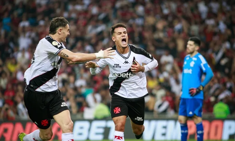 Imagem ilustrativa da imagem Flamengo domina clássico, mas Vasco busca empate com gol de Coutinho após 14 anos