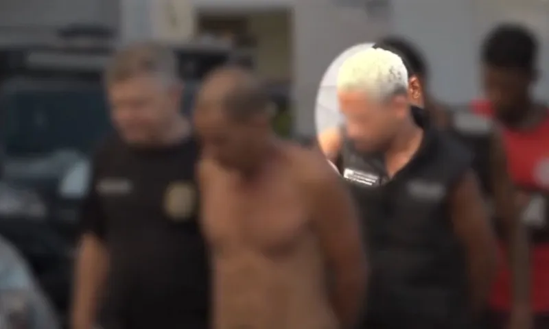 Imagem ilustrativa da imagem Homem é preso após ameaçar e cortar cabelo de mulher em Vitória