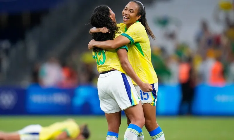 Imagem ilustrativa da imagem Jogadoras da seleção exaltam força do grupo e vaga 'desacreditada' na final