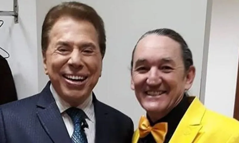 Imagem ilustrativa da imagem Marquito chora ao se despedir de Silvio e diz "não haver outro igual"