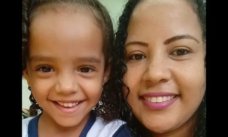 Imagem ilustrativa da imagem Morre menina atropelada com a mãe em faixa de pedestres em Vila Velha