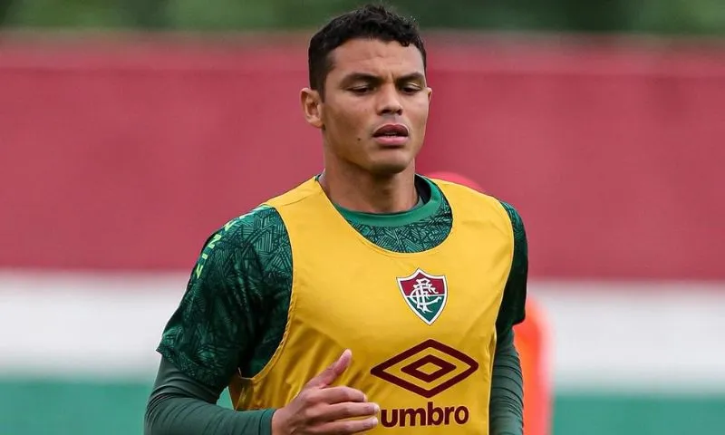 Imagem ilustrativa da imagem Thiago Silva diz que não estará em todos os jogos do Flu: 'tenho 39 anos'