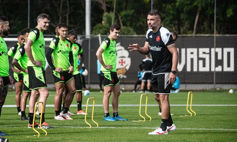 Imagem ilustrativa da imagem Vasco reencontra o Criciúma no Brasileirão após goleada no primeiro turno