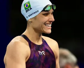 Imagem ilustrativa da imagem Pernambucana Carol Santiago se torna a brasileira com mais ouros em paralimpíadas
