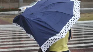 Imagem ilustrativa da imagem Instituto emite alerta amarelo para chuva forte em 49 cidades do ES. Veja a lista