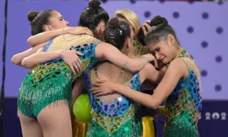 Imagem ilustrativa da imagem Ginástica rítmica: lesão adia sonho de medalha para equipe do Brasil