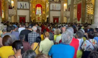 Imagem ilustrativa da imagem Recife veste-se de amarelo para celebrar Nossa Senhora do Carmo