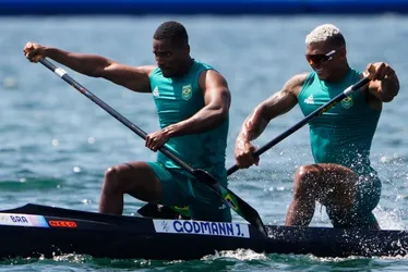 Imagem ilustrativa da imagem Após vacilo, Isaquias e Jacky avançam à semifinal do C2 500m na Olimpíada de Paris