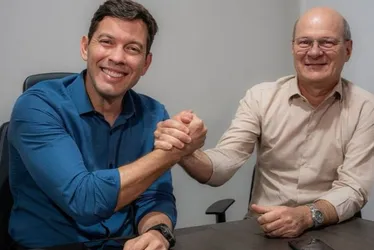 Imagem ilustrativa da imagem Arnaldinho oficializa nome do PSB como vice na disputa em Vila Velha