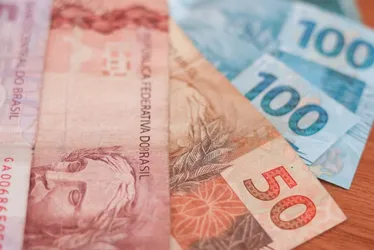 Imagem ilustrativa da imagem Banco Central determina que notas antigas do real sejam recolhidas