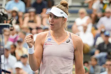 Imagem ilustrativa da imagem Bia Haddad arrasa espanhola e avança à terceira rodada do US Open pela primeira vez