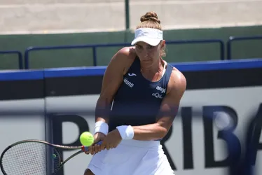Imagem ilustrativa da imagem Bia Haddad avança no Torneio de Toronto com 4ª vitória de virada sobre Bouzkova