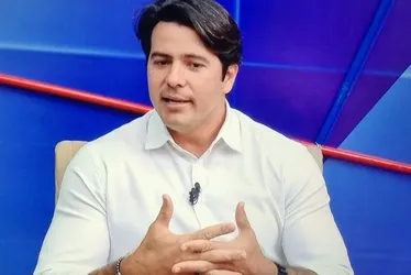Imagem ilustrativa da imagem Botelho: a caneta está na mão, mas falta tinta para resolver os problemas de Olinda