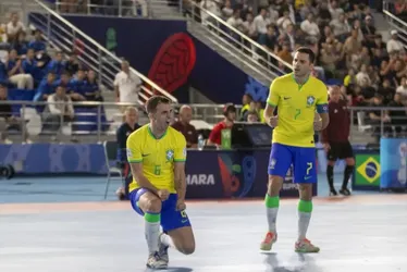 Imagem ilustrativa da imagem Brasil goleia Cuba na estreia na Copa do Mundo de futsal: 10 a 0