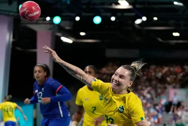 Imagem ilustrativa da imagem Brasil perde para a França no handebol feminino nos Jogos de Paris