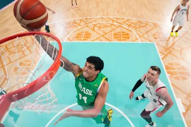Imagem ilustrativa da imagem Brasil vence Japão e sonha com vaga nas quartas do basquete