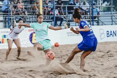 Imagem ilustrativa da imagem Campeonato Estadual de Beach Soccer Feminino define semifinalistas