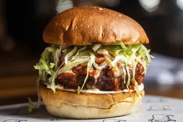 Imagem ilustrativa da imagem Cardápio temático e atrações para todos os públicos: novidades das hamburguerias