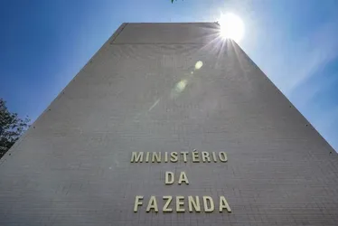 Imagem ilustrativa da imagem Moody's eleva nota de crédito, e Brasil fica a um passo de grau de investimento