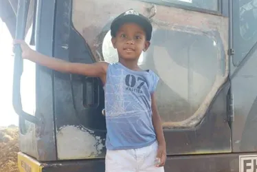 Imagem ilustrativa da imagem Criança morre após ser atingida por tiro de espingarda e pai é preso em Guarapari