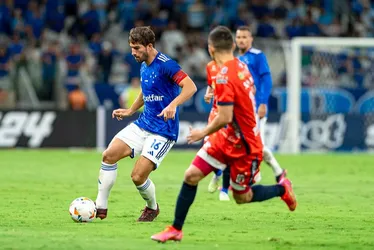 Imagem ilustrativa da imagem Cruzeiro domina, perde pênalti e empata com o Inter em jogo atrasado do Brasileiro