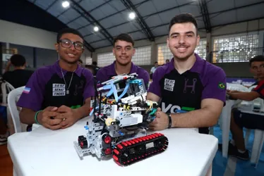 Imagem ilustrativa da imagem Disputa entre jovens talentos da robótica
