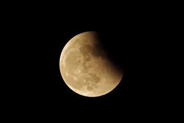 Imagem ilustrativa da imagem Eclipse parcial da Lua será que horas? Fumaça vai atrapalhar? Saiba como assistir